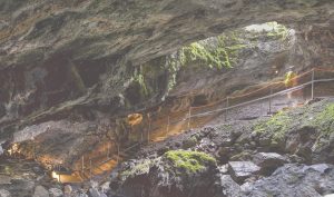 Descubre la impresionante Cueva de las Güixas