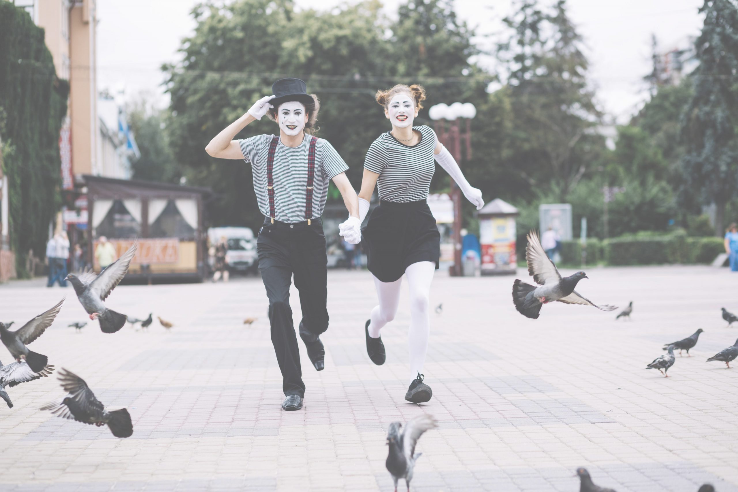 El arte y la creatividad toman las calles de Burgos: XX Festival EnClave de Calle